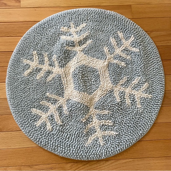 Christmas/Winter Snowflake Bath Rug - Picture 1 of 2